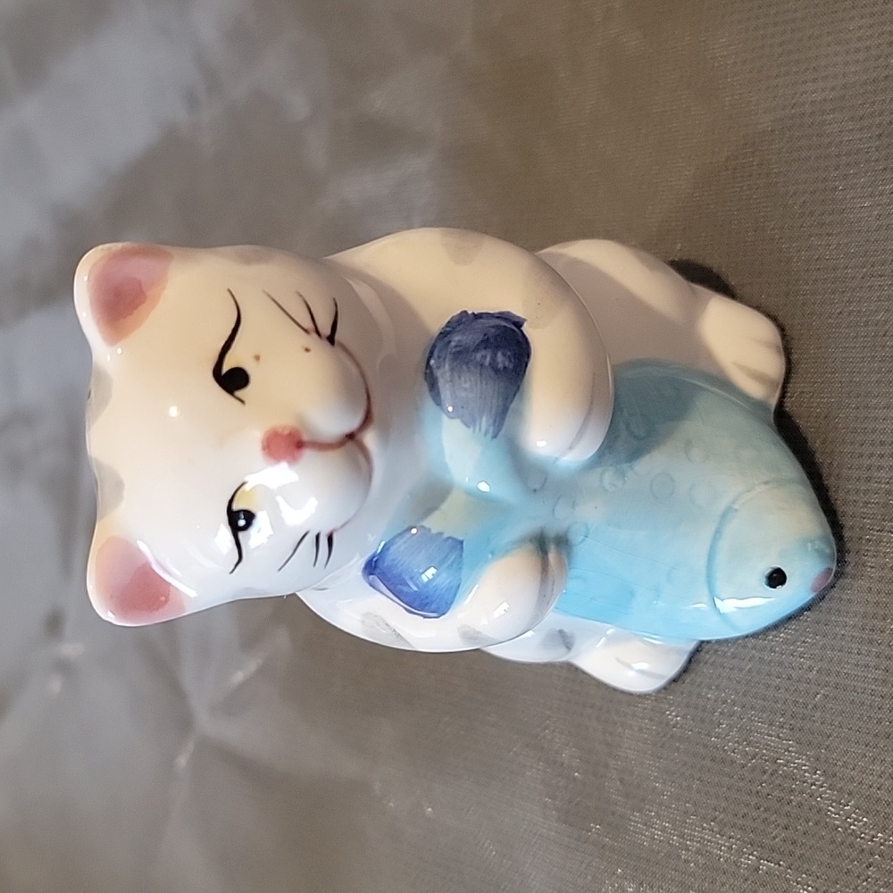 🍃  WCL cat and fish single pepper shaker